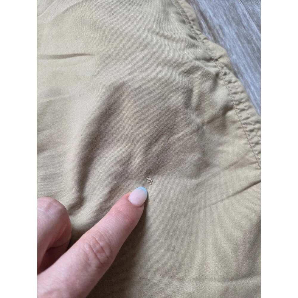 Nike Dri-FIT Men’s Khaki Chino Golf Shorts Tan Flat Front Size 40x7 GUC